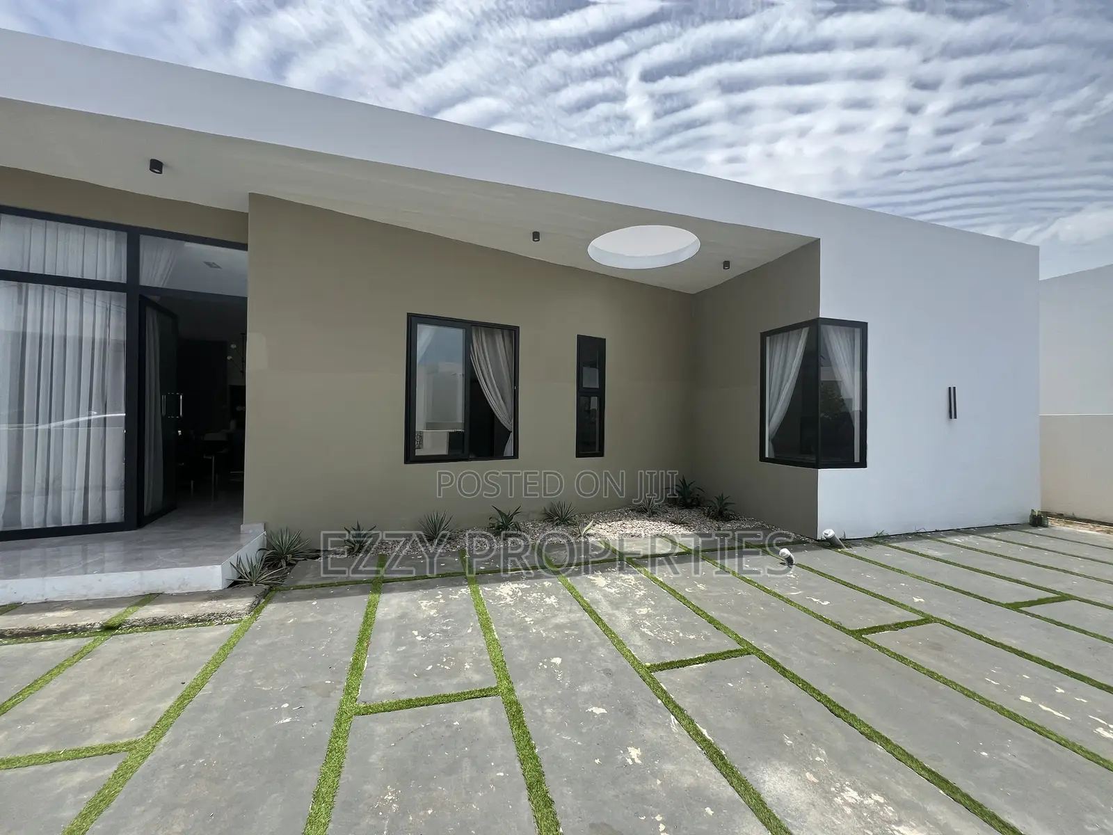 3bdrm Bungalow in Nana Krom - Melcome, Ga East Municipal for sale