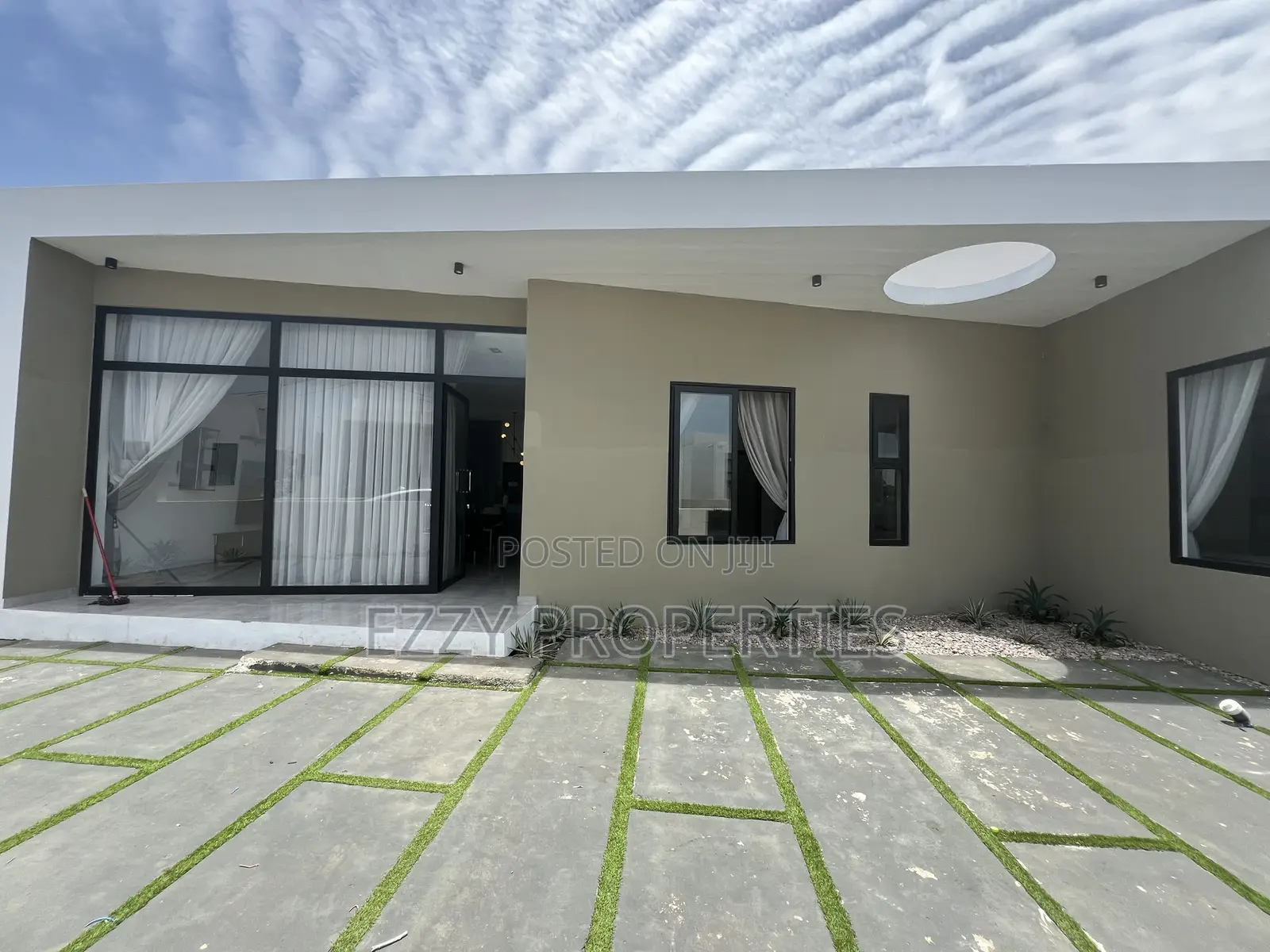3bdrm Bungalow in Nana Krom - Melcome, Ga East Municipal for sale