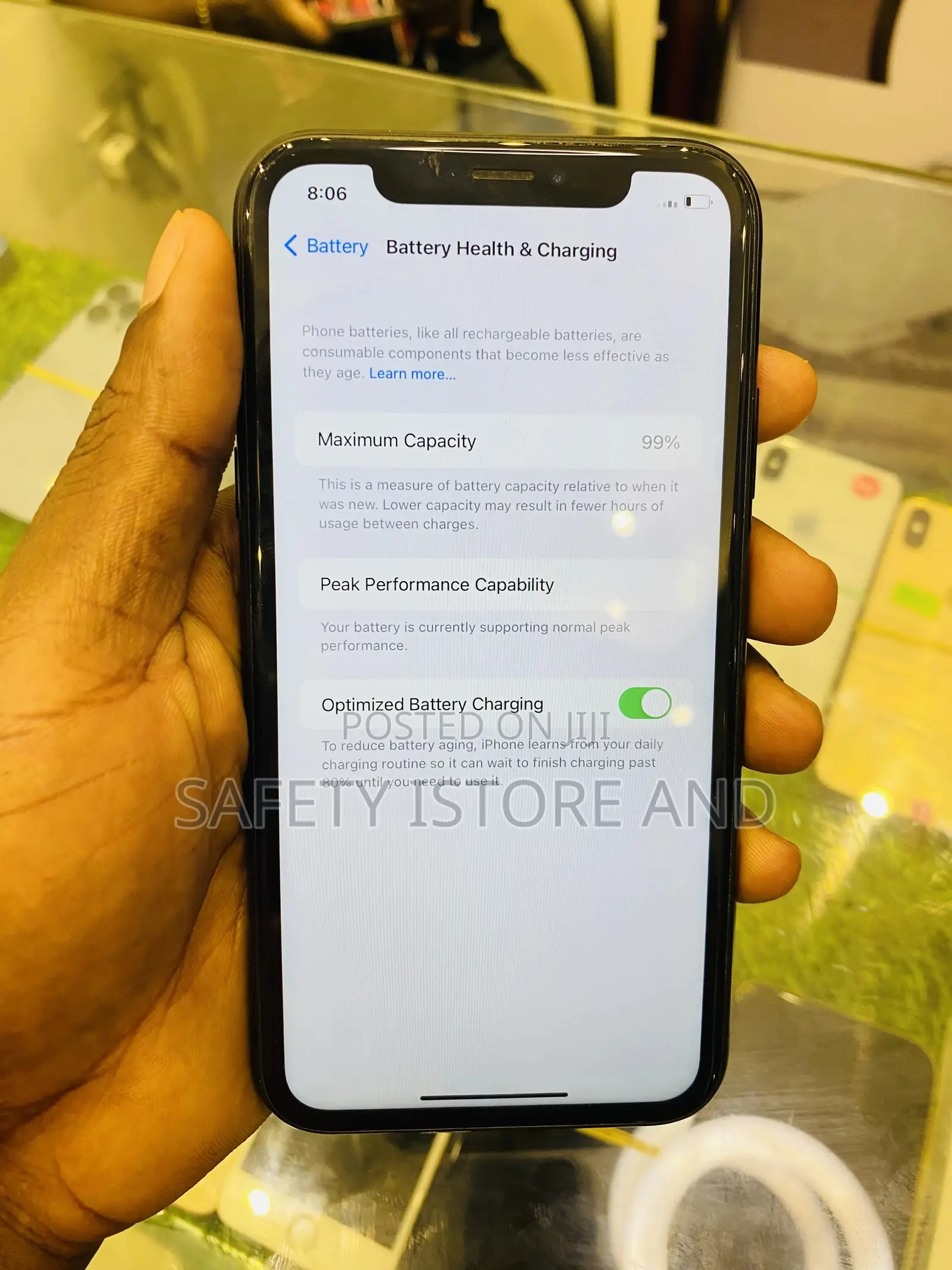 New Apple iPhone XR 128 GB Black