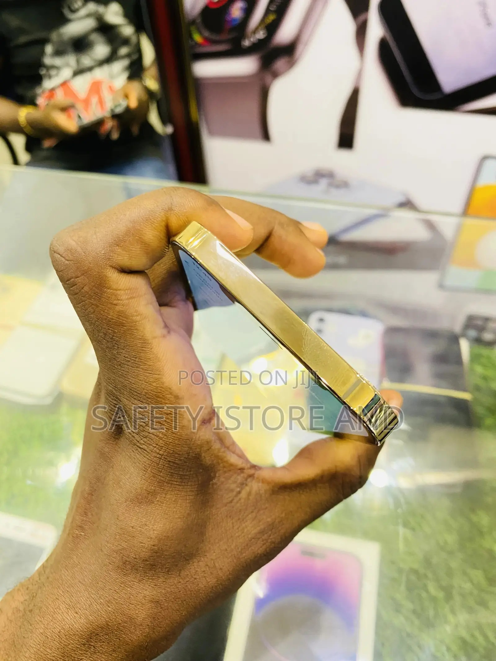 New Apple iPhone 12 Pro 128 GB Gold