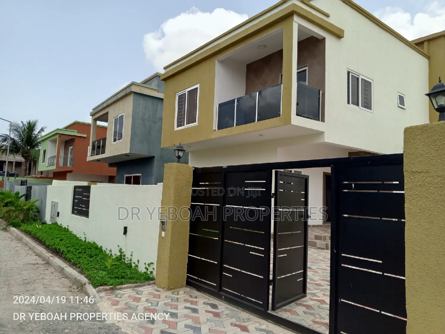 4bdrm Duplex in Spintex Road:- 3 for sale