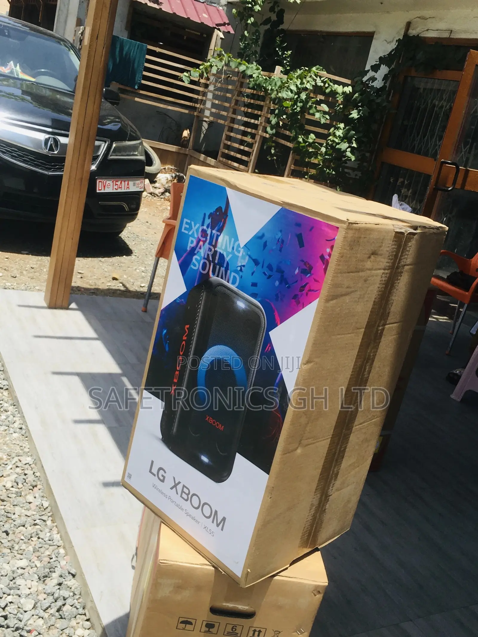 LG Bluetooth Wireless Black XL5S Electric Speaker