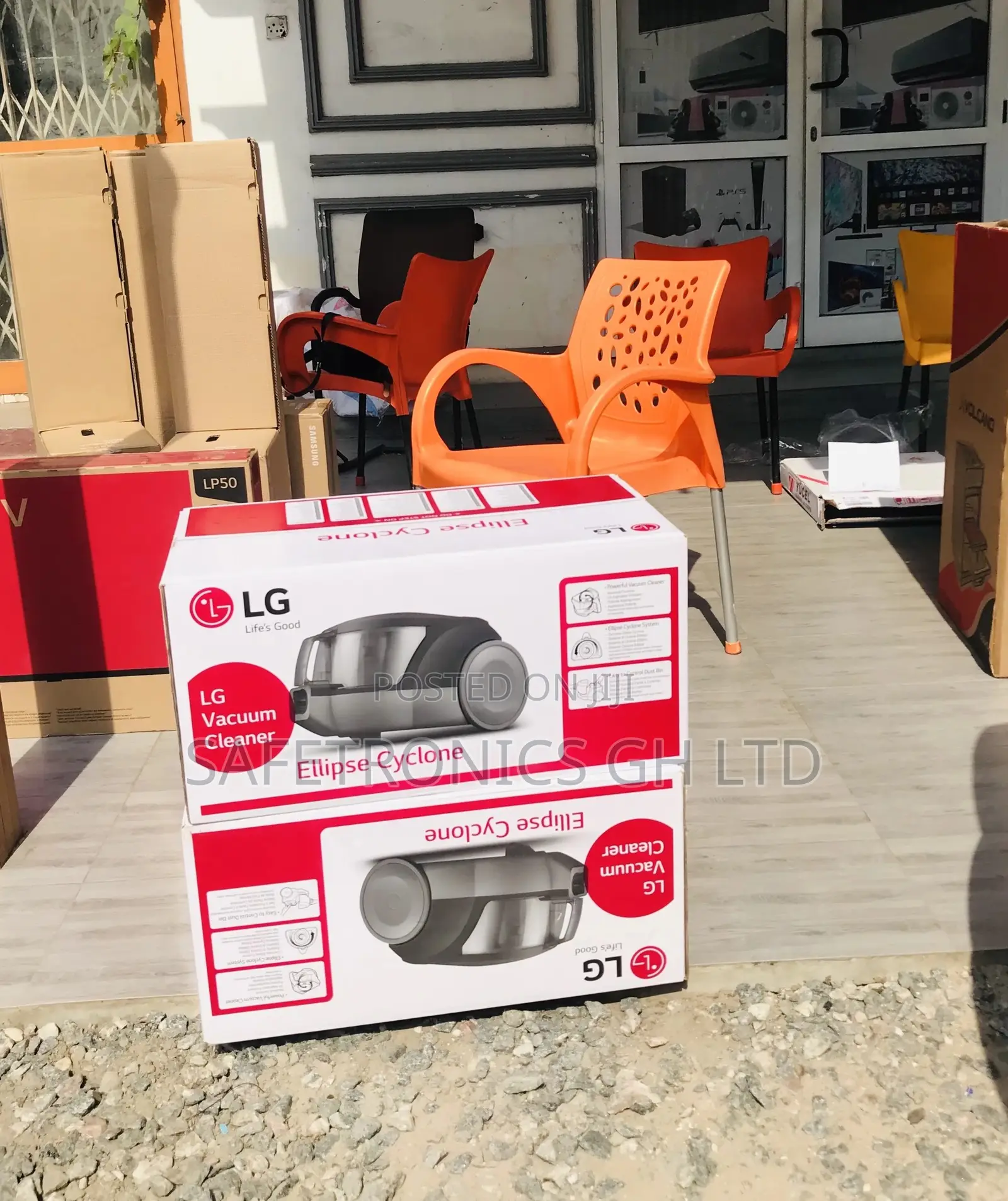 Vc5420nntr Black/Red Electric LG Vacuum Cleaner 20 Liters