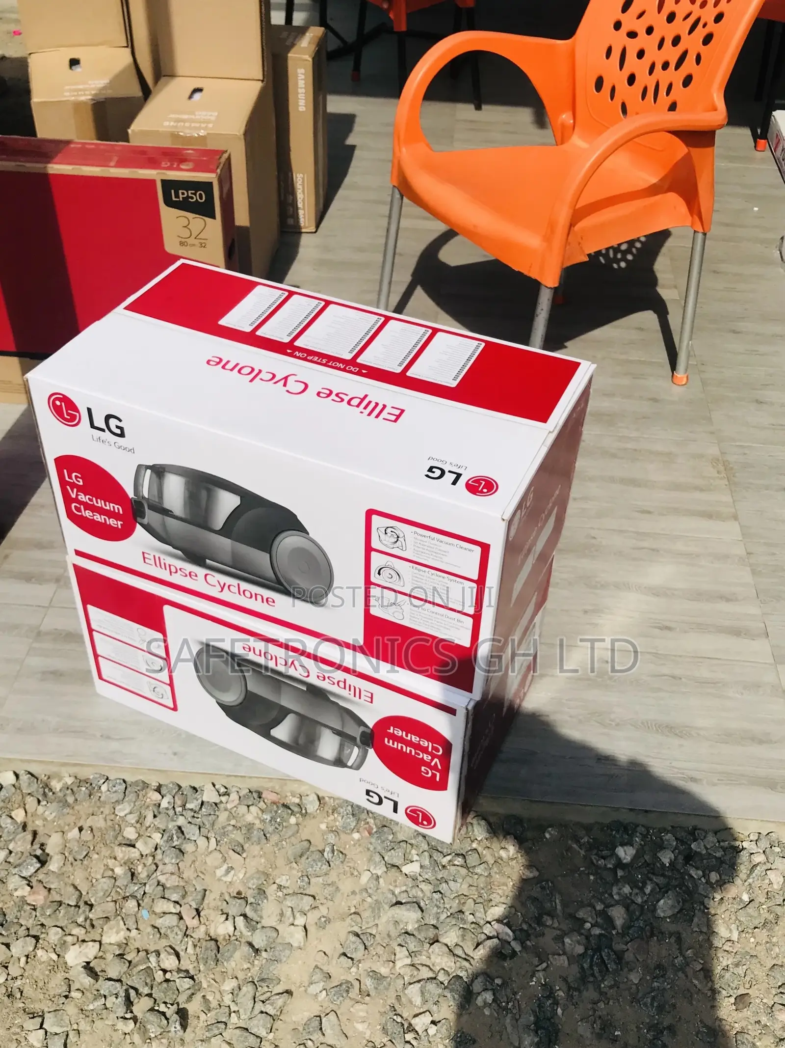 Vc5420nntr 20 Liters Black/Red Vacuum Cleaner Lg