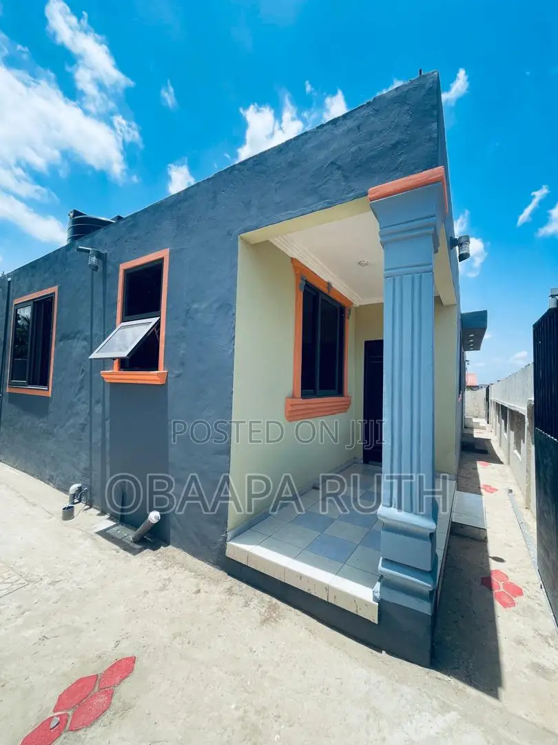 2bdrm Apartment in School Junction, Adjiriganor for rent