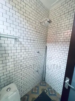 2bdrm Apartment in School Junction, Adjiriganor for rent