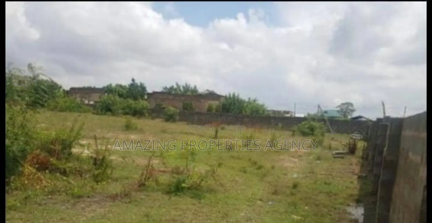 6 Plots of Land for Sale at Tema Michel Camp