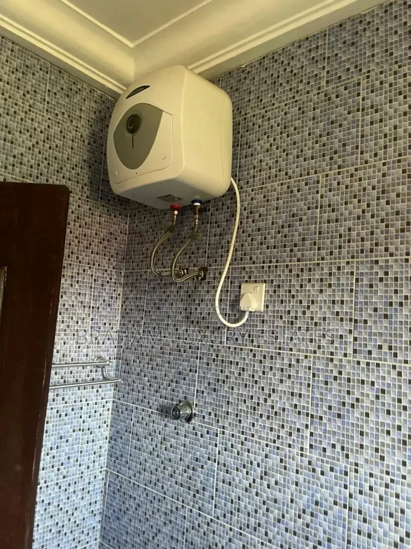 2bdrm Apartment in Collins Dauda, Spintex for rent