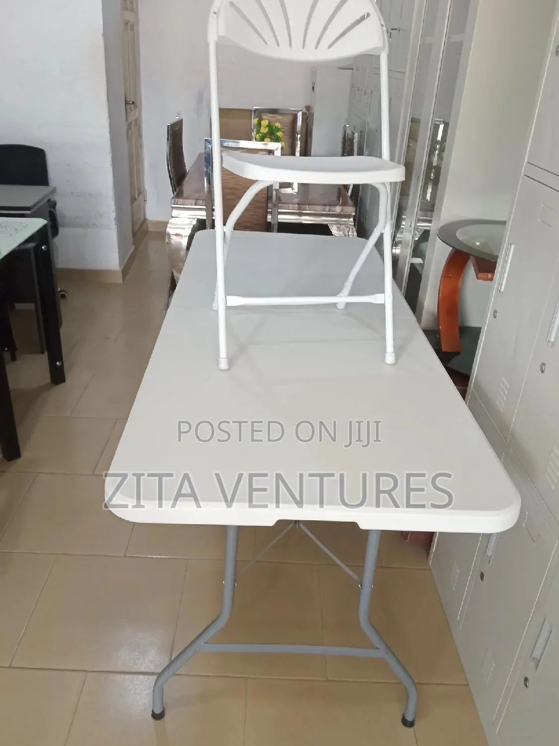 Foldable Table
