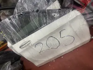 Mercedes Benz C300 W205 Front Right Door Available