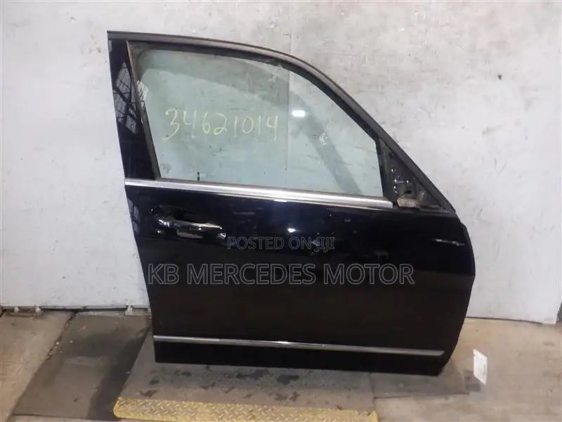 Mercedes Benz GLC Door Front Right and Parts Available