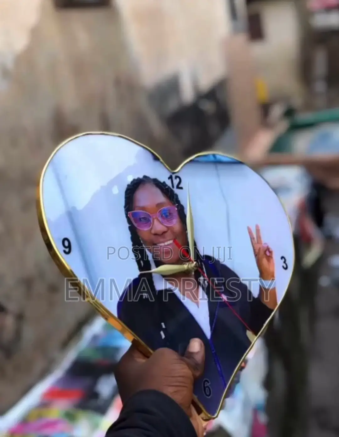 Apple Picture Frame For You And Love Ones