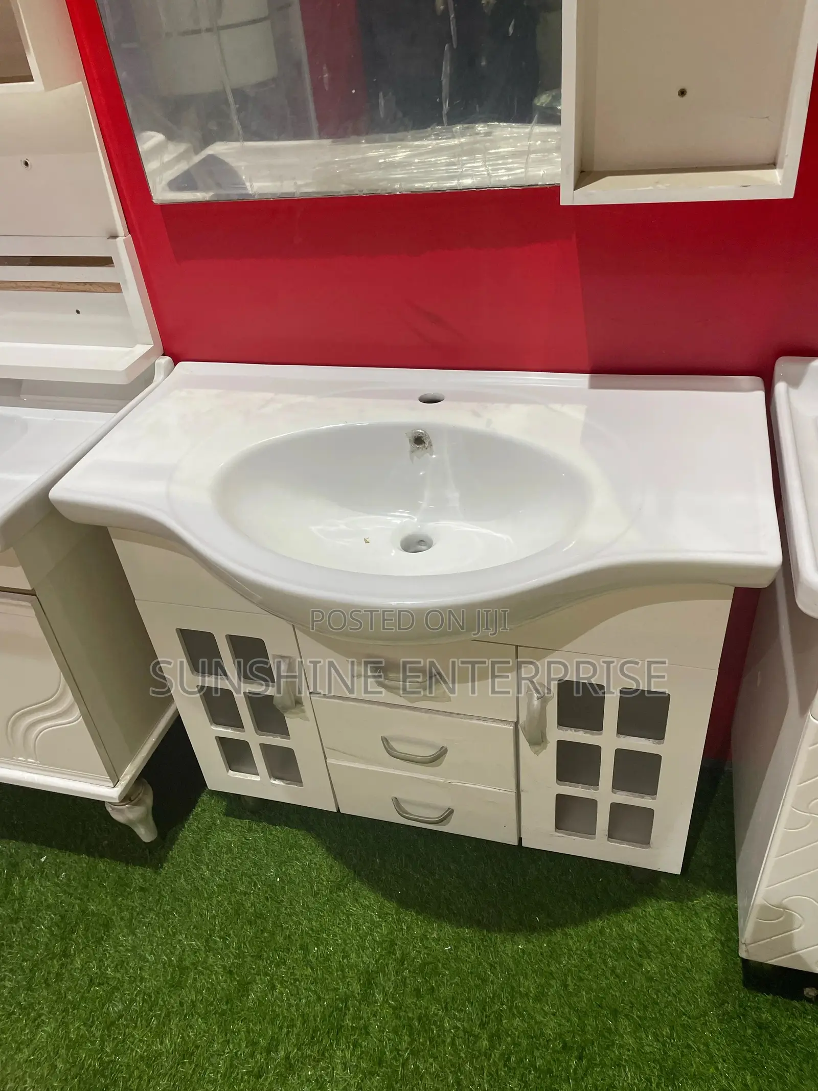 Luxury Standing Cabinet Wash Hand Basin