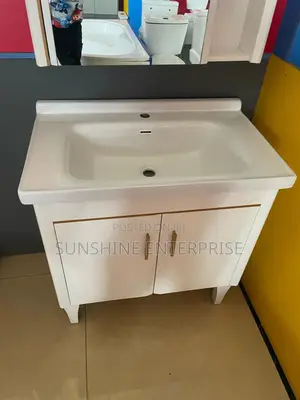 Quality Standing Wash Hand Cabinet