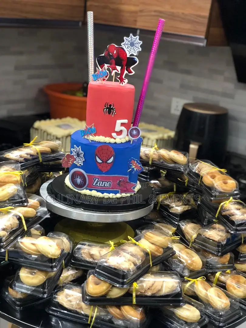 2tier Spiderman and Cake