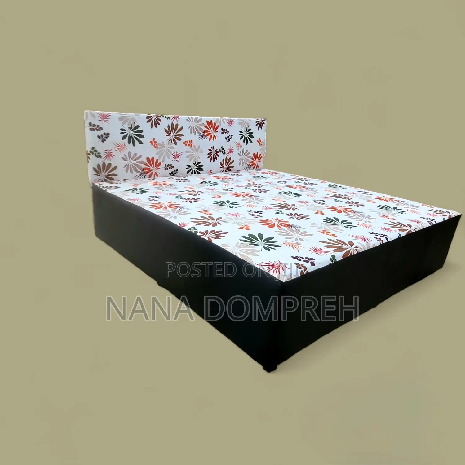 Inbuilt Queen Size Bed