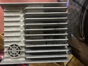 Photo - Mercedes Benz W204 C300 C350 C63 Audio Sound Amplifier
