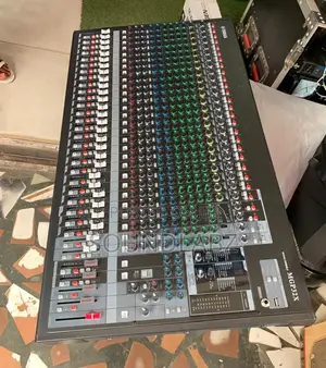 Yamaha Mgp32x 32 Channel 4 Bus Mixing Console