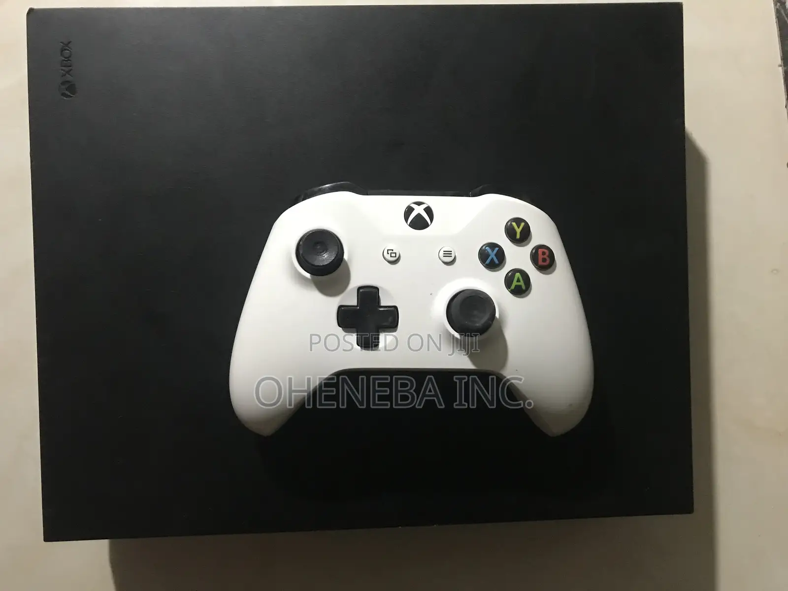 Xbox One X Console With 11 Games Installed + 1 Controller