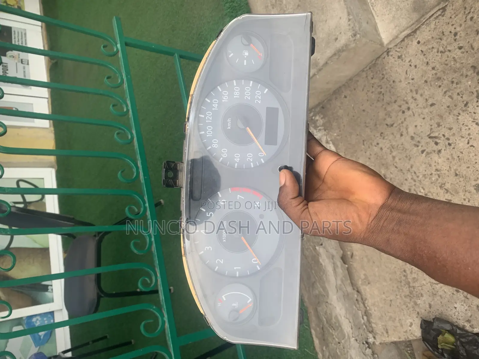 Nissan Sunny ( Repairing) Meterboard