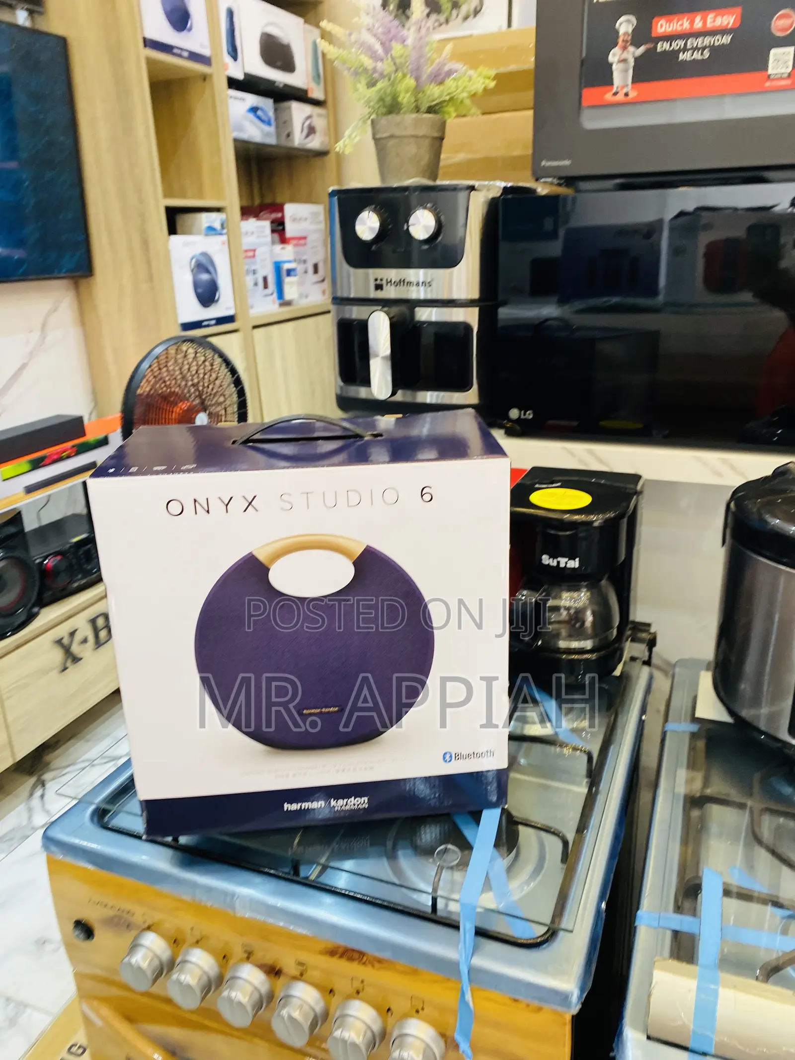 Affordable Harman Kardon Onyx 6 Rechargeable Speaker.