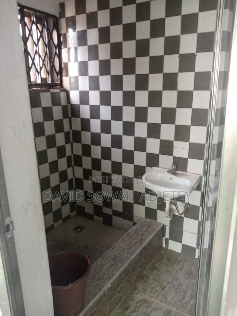 1bdrm Apartment in Ultimate, Teshie for rent