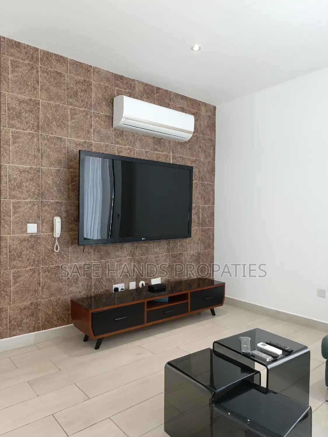 Furnished 2bdrm Apartment in Hammond Court, US Embassy Area for rent