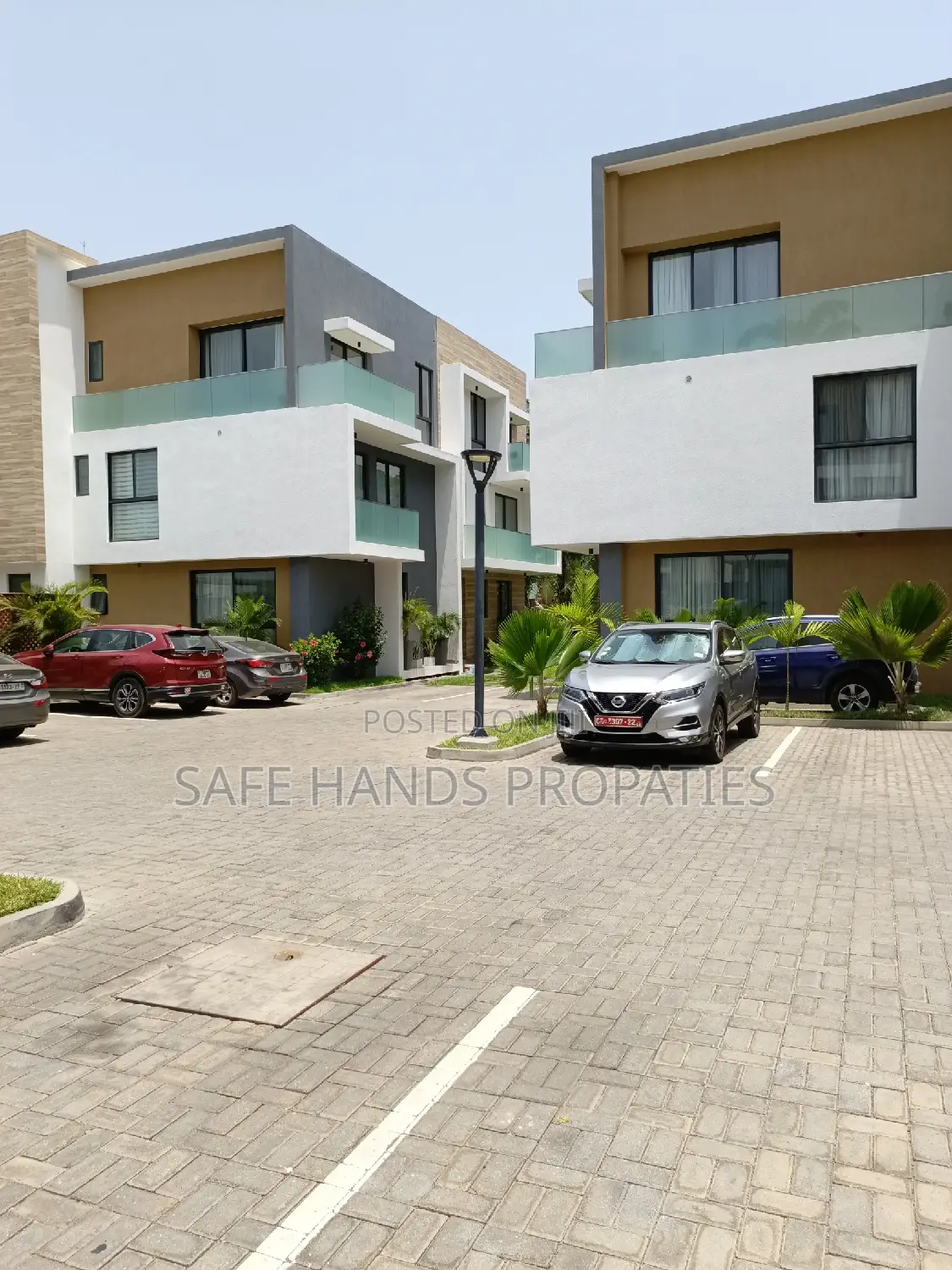 Furnished 2bdrm Apartment in Hammond Court, US Embassy Area for rent