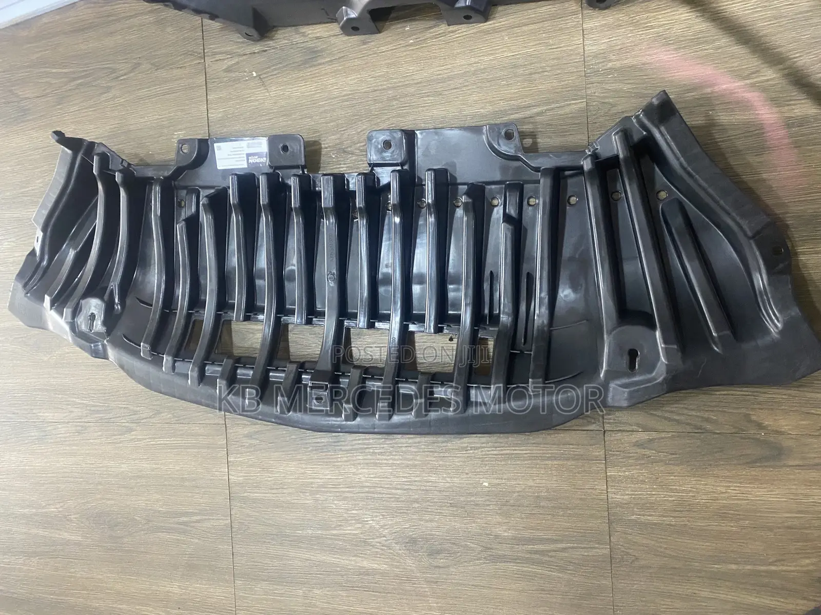 Mercedes Benz New Genuine C300 Under Bumper Splash Shield