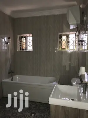 2bdrm House in Tse Addo, Burma Camp for rent