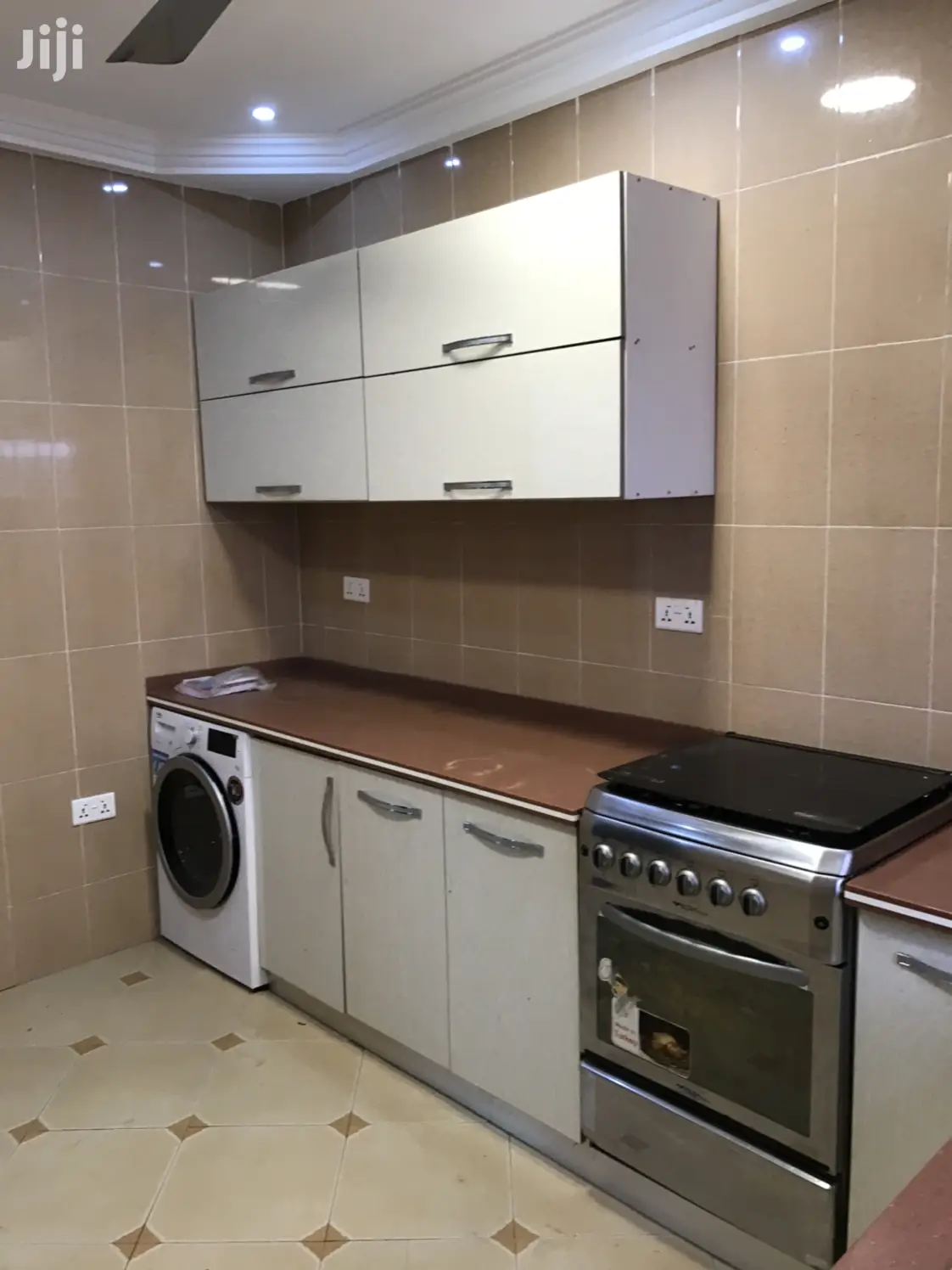 2bdrm House in Tse Addo, Burma Camp for rent