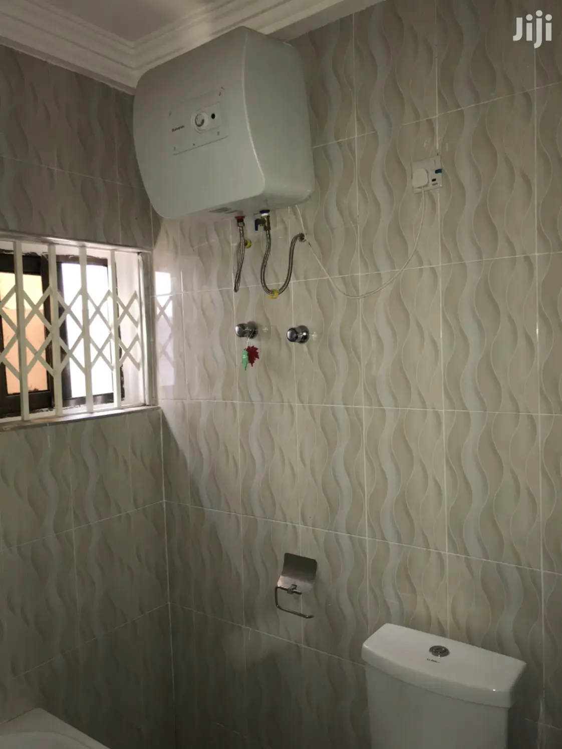 2bdrm House in Tse Addo, Burma Camp for rent