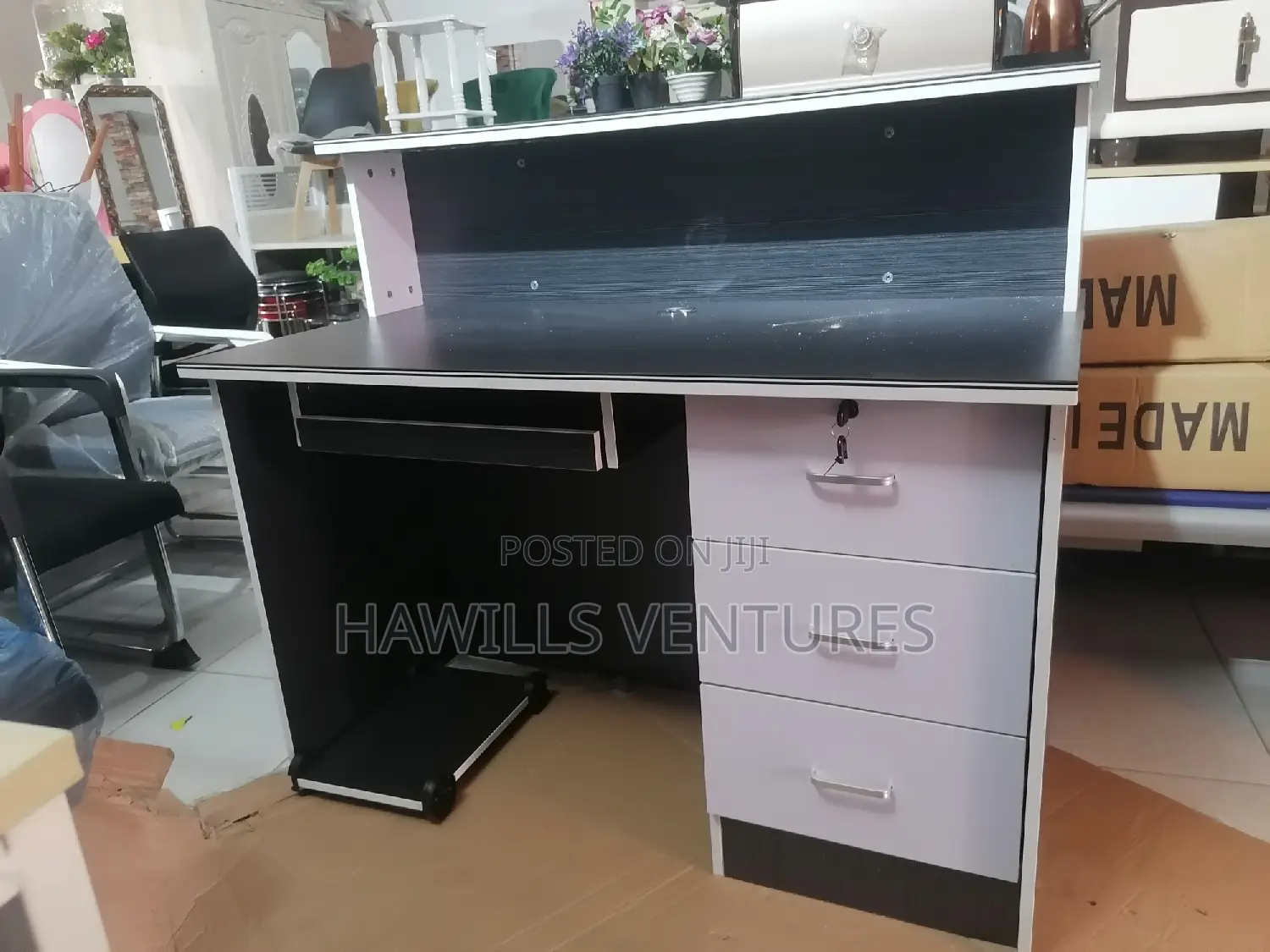 Modern Reception Table