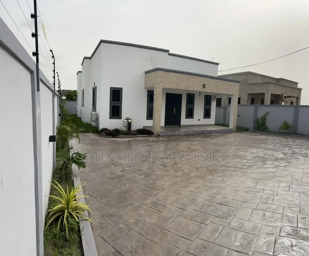 3bdrm House in Lakeside for sale