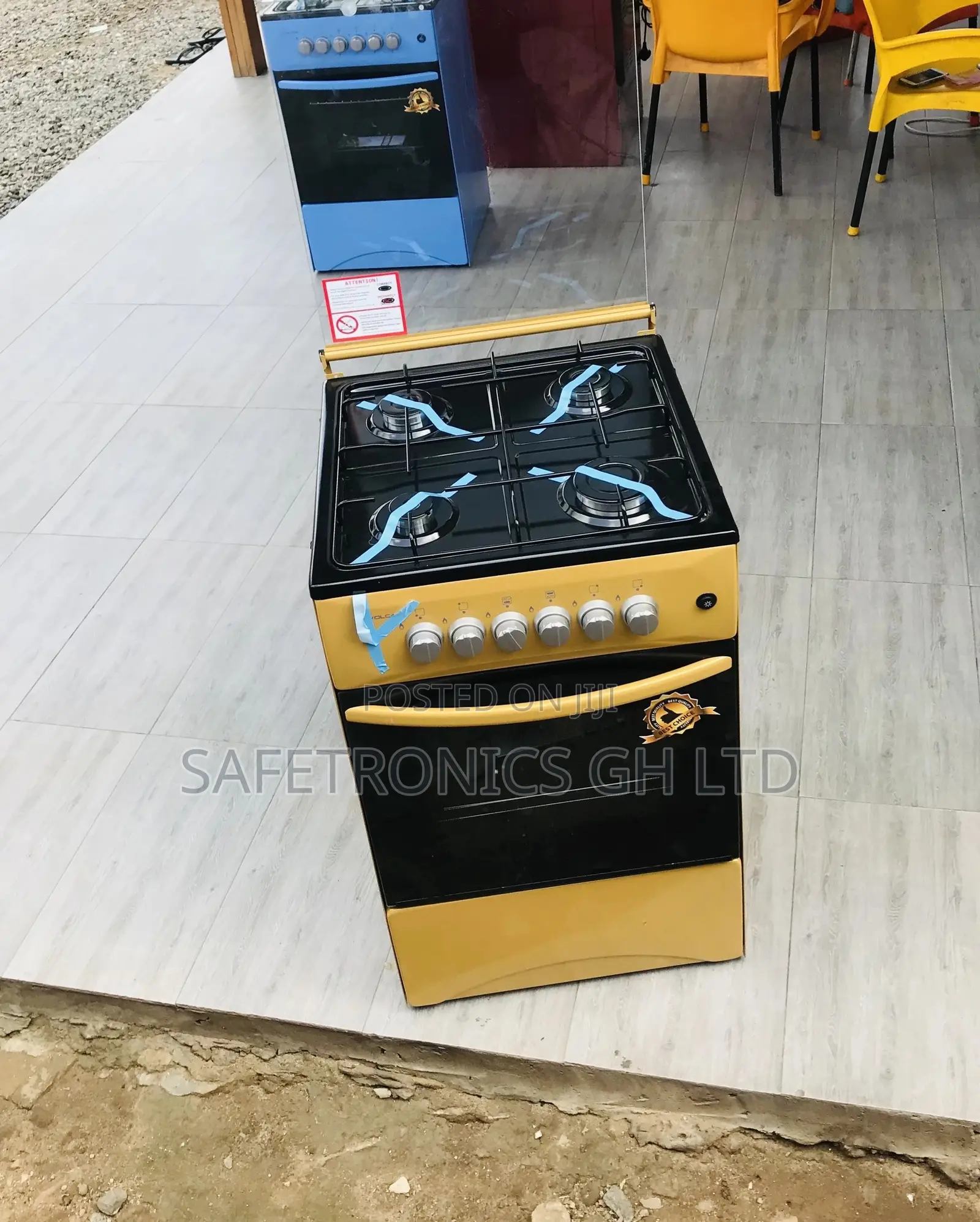 Oven With Grill 50x50 Volcano Gold 4 Gas Cooker
