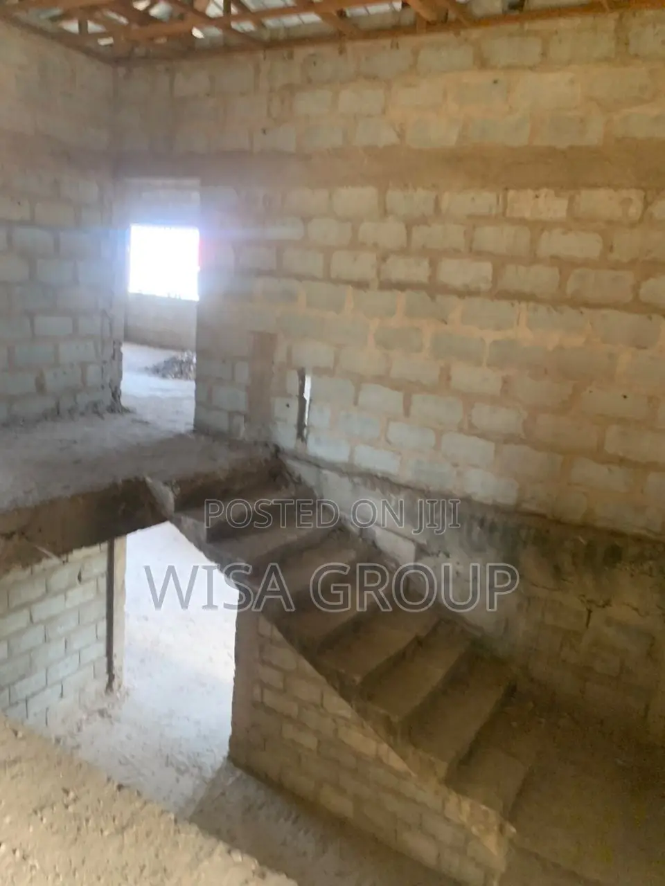 7bdrm Duplex in Wisa Groups, Accra Metropolitan for sale