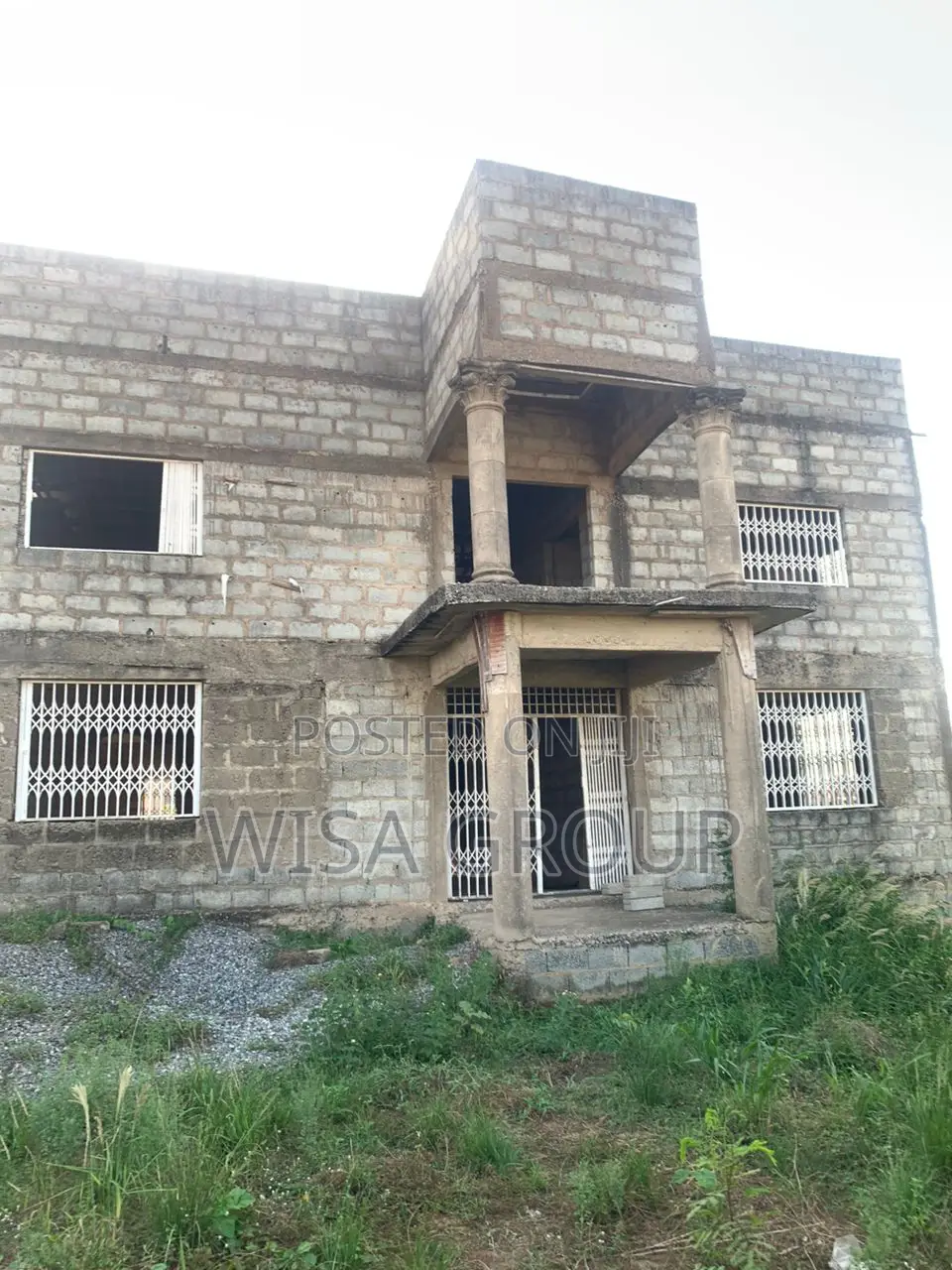 7bdrm Duplex in Wisa Groups, Accra Metropolitan for sale
