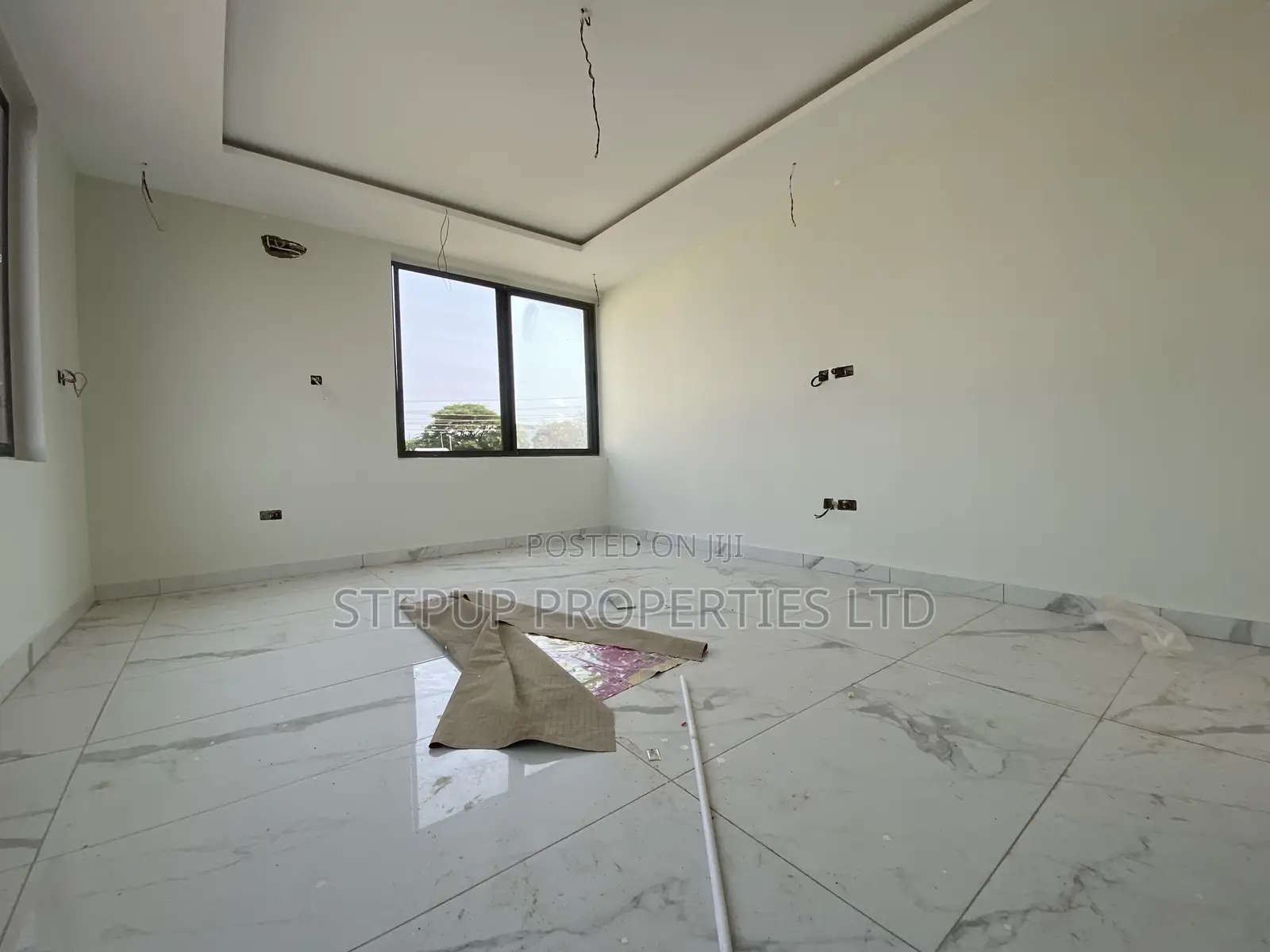 4bdrm House in A.R.S, East Legon for sale