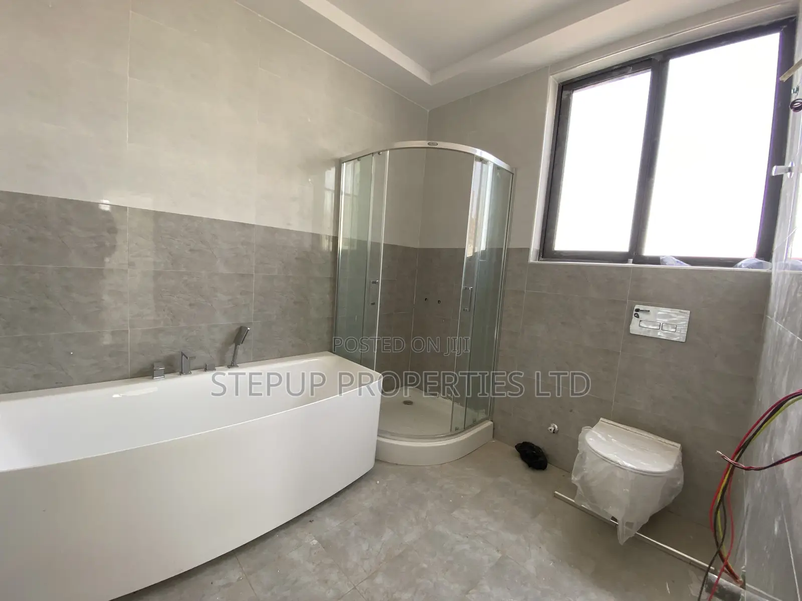 4bdrm House in A.R.S, East Legon for sale