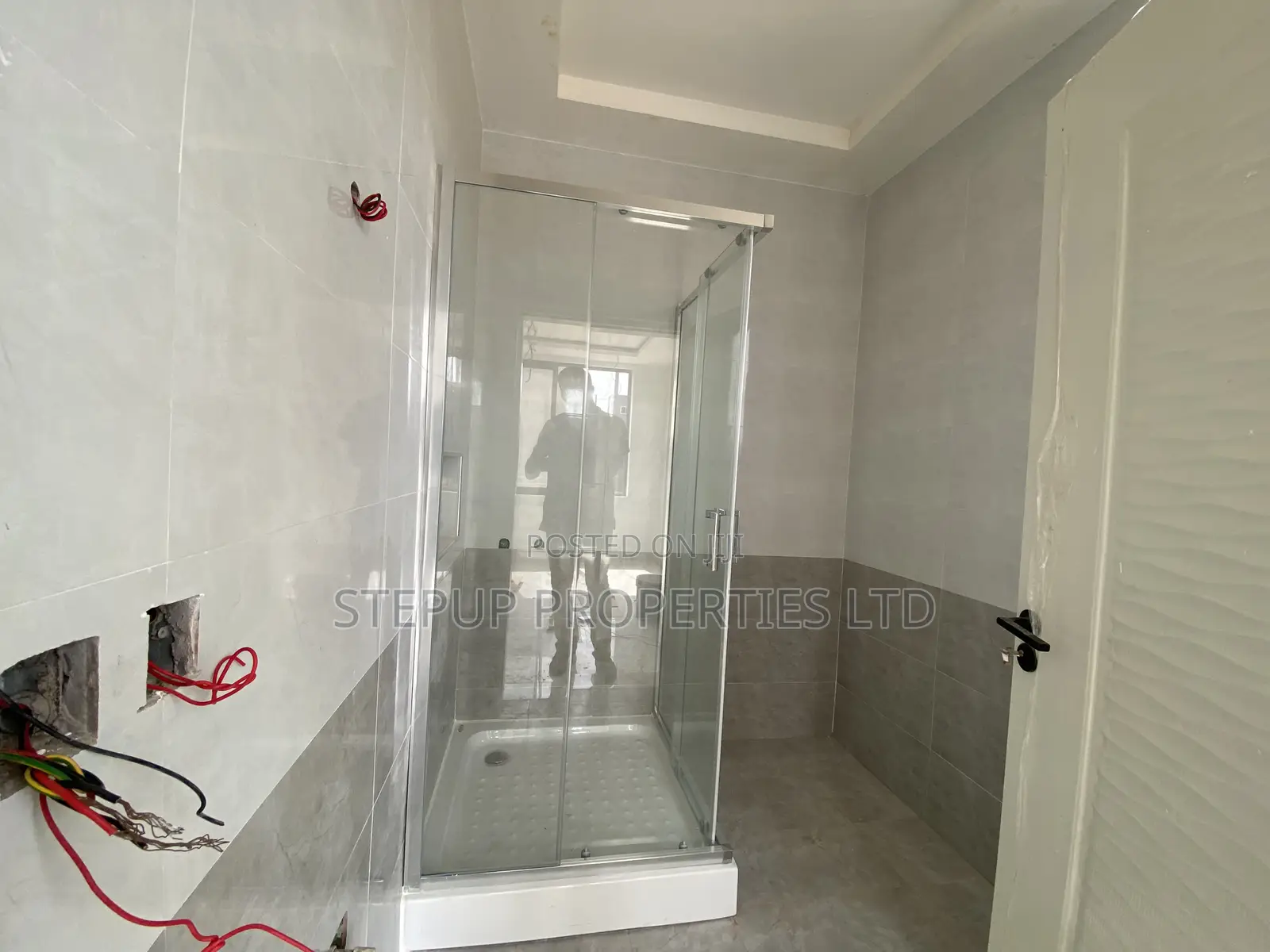 4bdrm House in A.R.S, East Legon for sale
