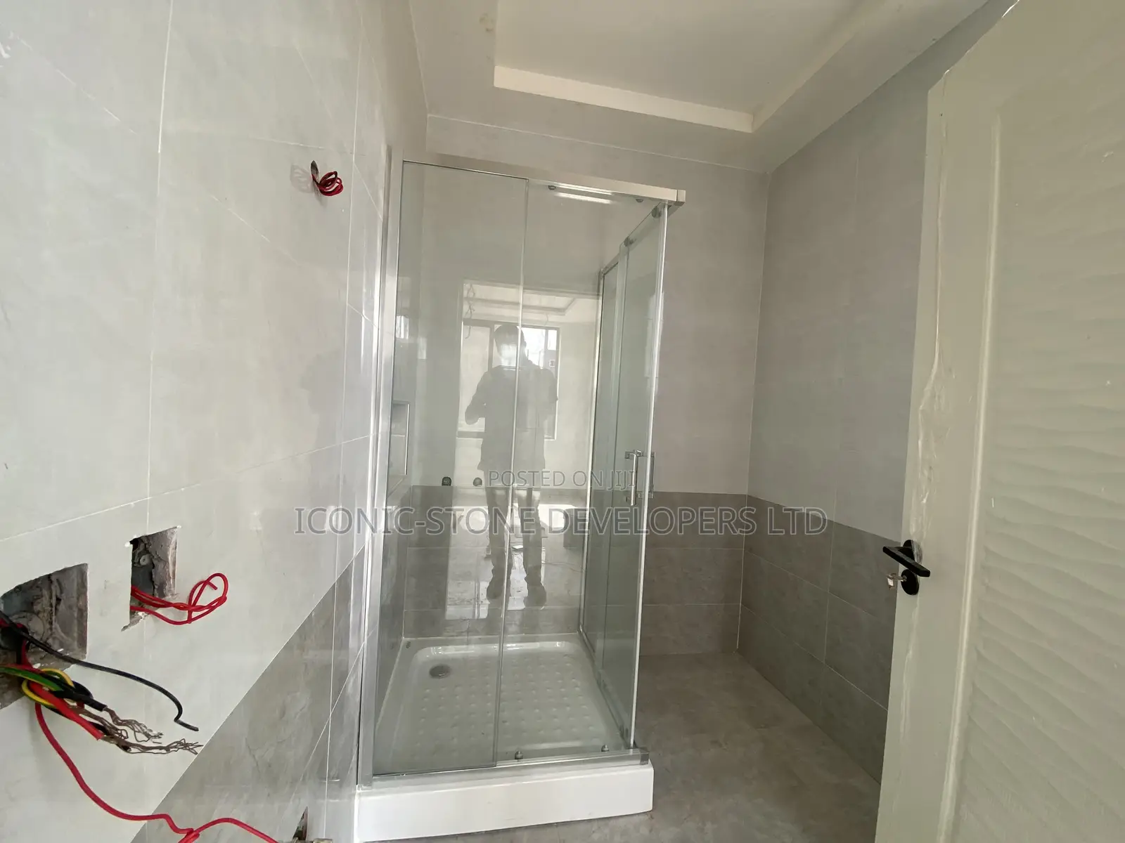 4bdrm House in A.R.S, East Legon for sale