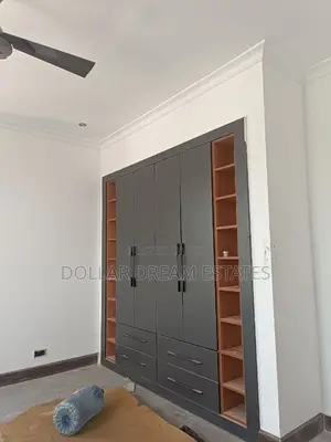 6bdrm House in Spintex for sale