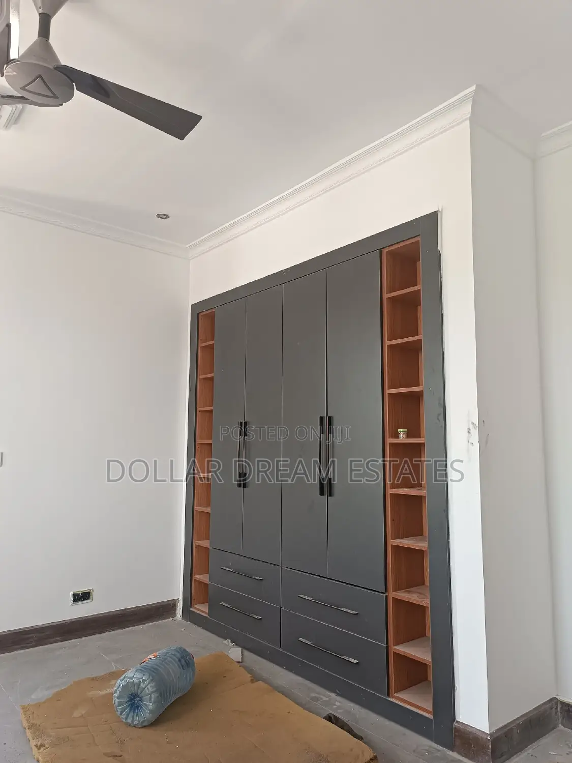 6bdrm House in Spintex for sale