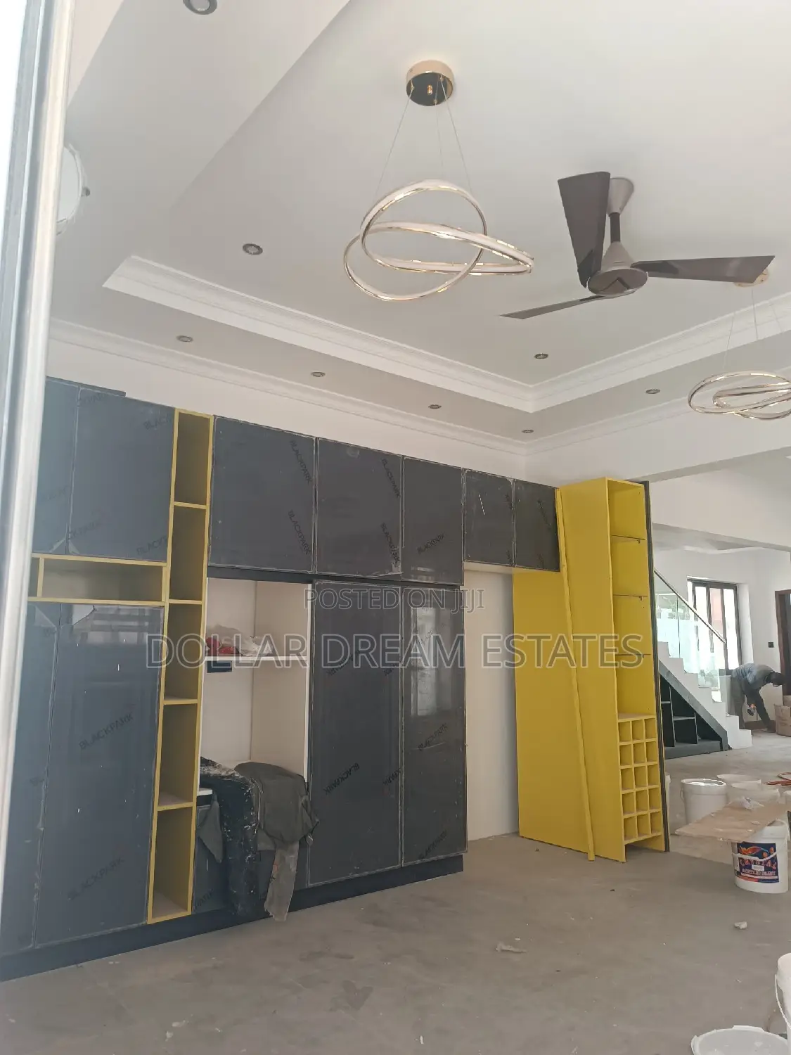 6bdrm House in Spintex for sale