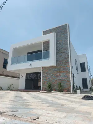 6bdrm House in Spintex for sale