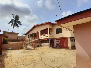 12bdrm House in K Fuseini Estate, Kumasi Metropolitan for sale