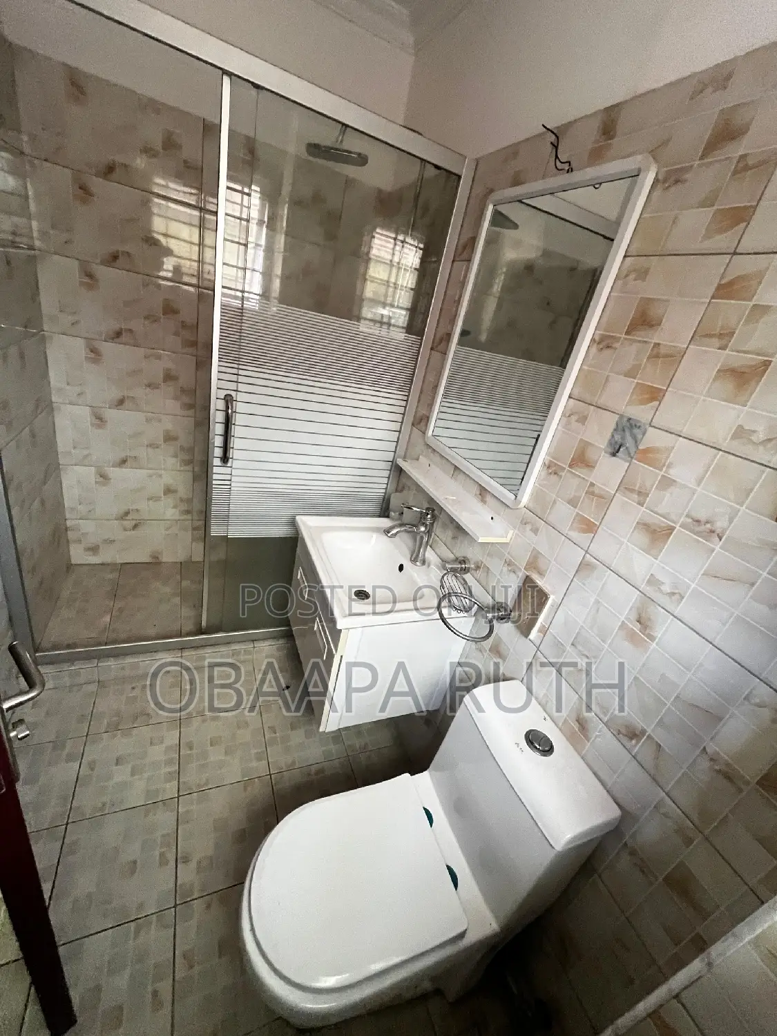 2bdrm Apartment in American House, Adjiriganor for rent