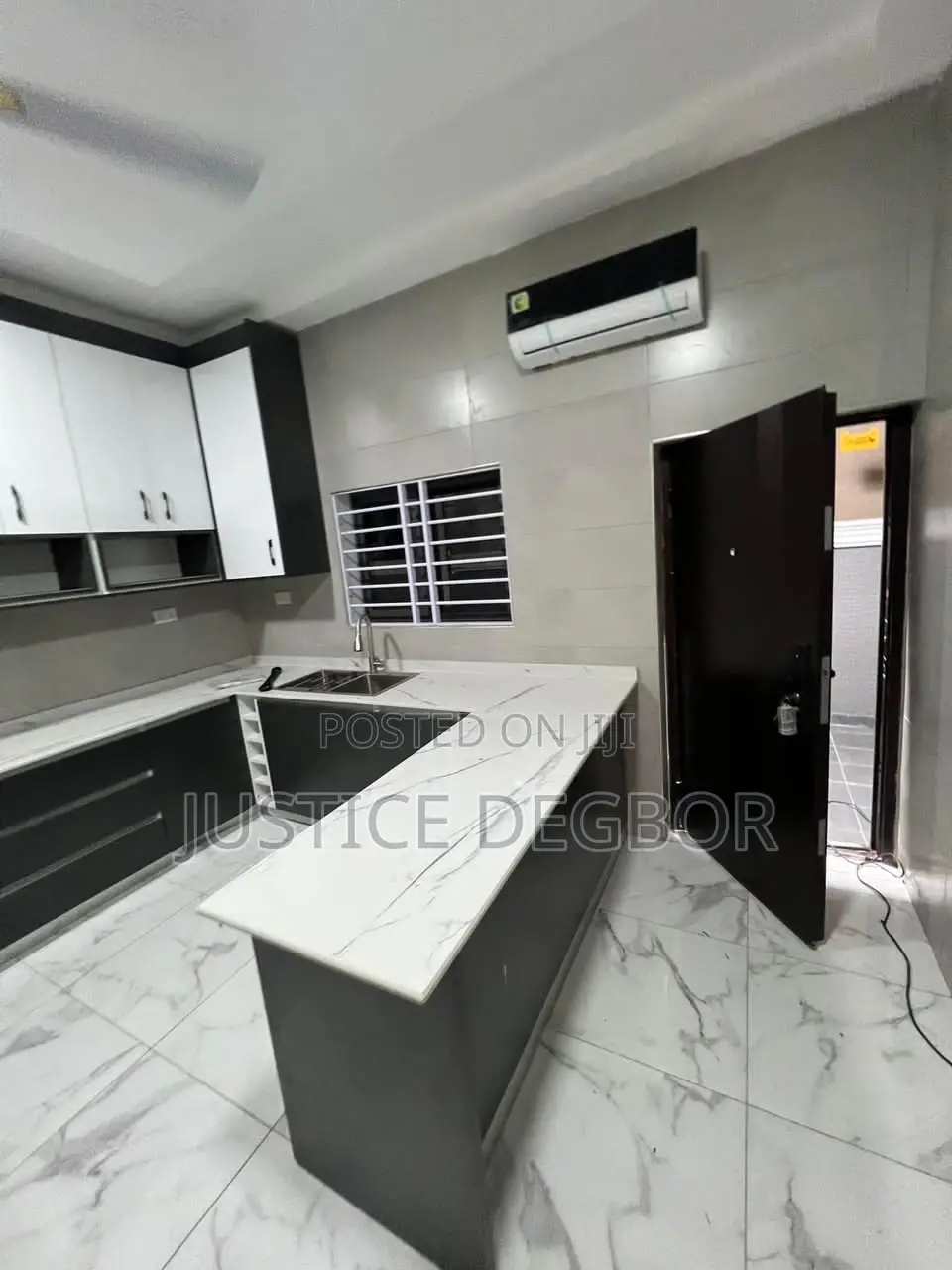 5bdrm House in Bestchoice Property, Accra Metropolitan for sale