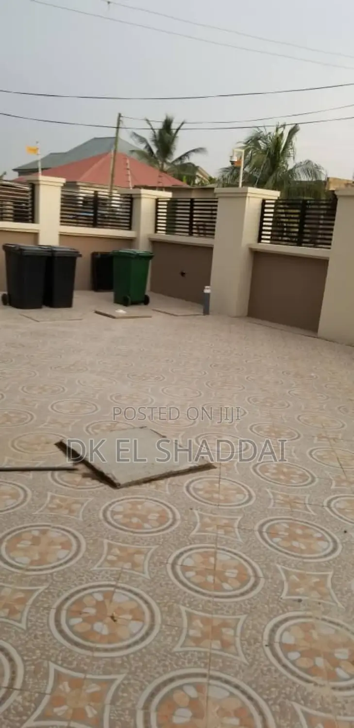 2bdrm Apartment in Pokuase for rent
