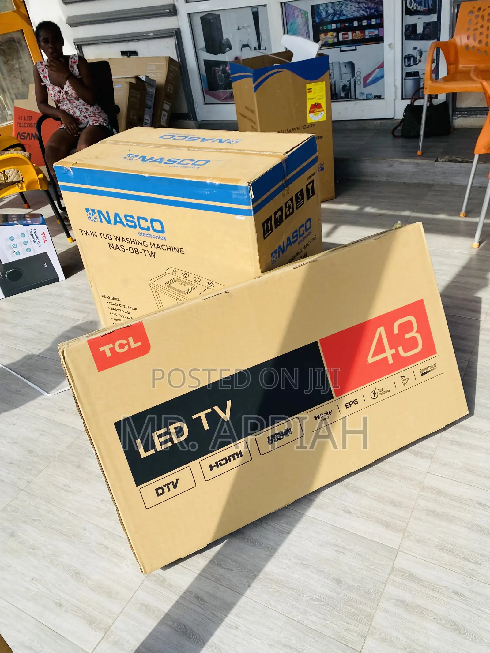 Adorable TCL 43d3200 43 Inch FHD Digital Satellite Tv.